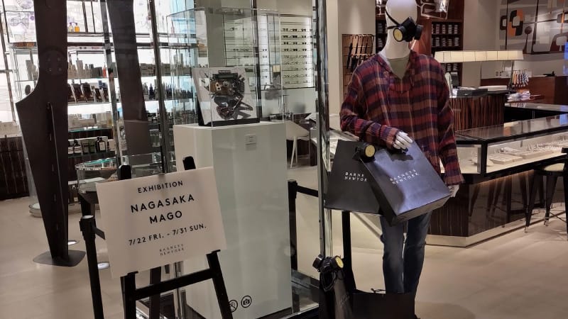 バーニーズニューヨーク福岡店の店内